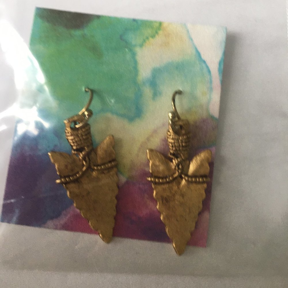 NWT arrowhead earrings